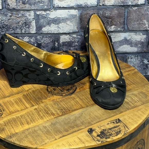 Coach Jacquard Signature Alistar wedges sz 9.5 - Picture 3 of 7